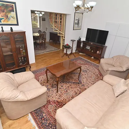 아파트 Botanical Hideout - Near Botanical Garden & Center 베오그라드