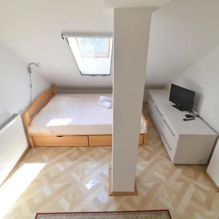 Botanical Hideout - Near Botanical Garden & Center * 베오그라드