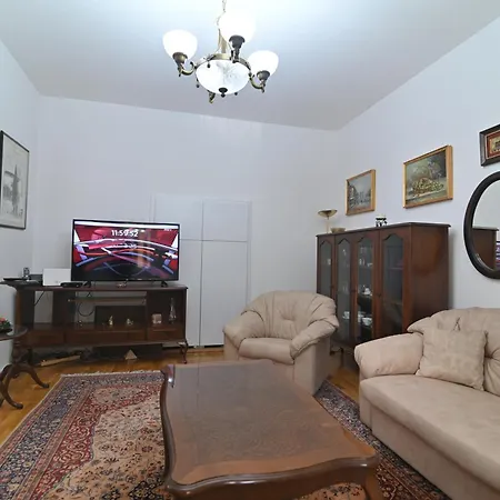 Botanical Hideout - Near Botanical Garden & Center 아파트 베오그라드