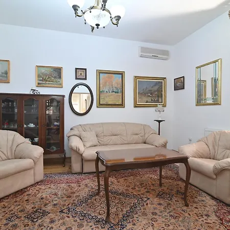 아파트 Botanical Hideout - Near Botanical Garden & Center 베오그라드