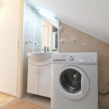 Botanical Hideout - Near Botanical Garden & Center 아파트 *