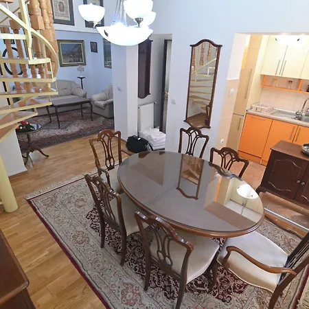 Botanical Hideout - Near Botanical Garden & Center * 베오그라드