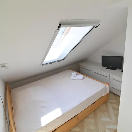 Botanical Hideout - Near Botanical Garden & Center * 베오그라드