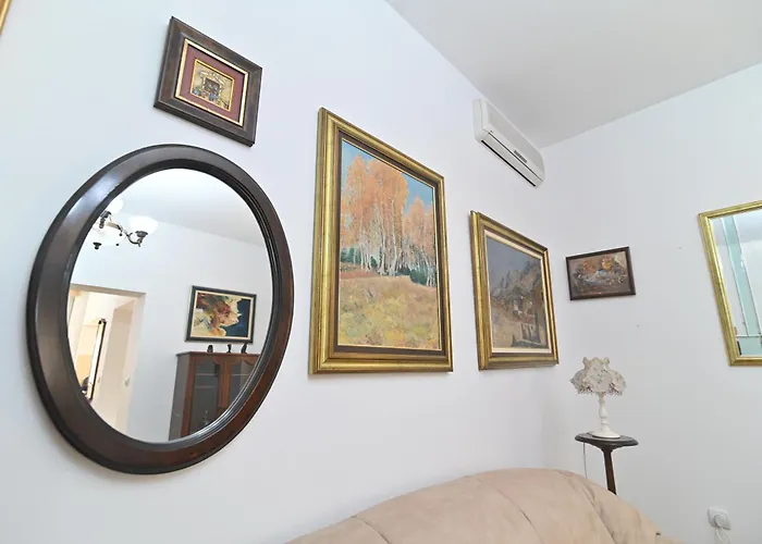 Botanical Hideout - Near Botanical Garden & Center * ベオグラード