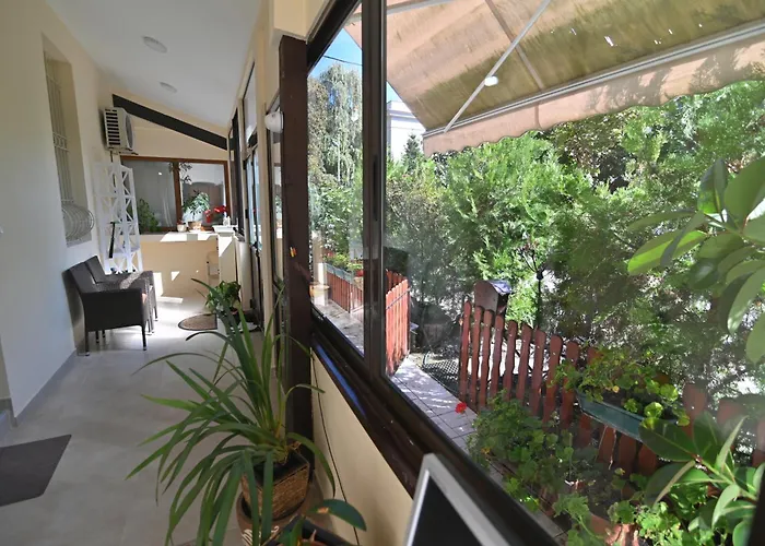 Botanical Hideout - Near Botanical Garden & Center アパート *