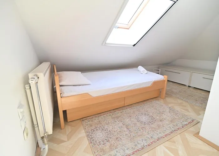 Botanical Hideout - Near Botanical Garden & Center Διαμέρισμα *