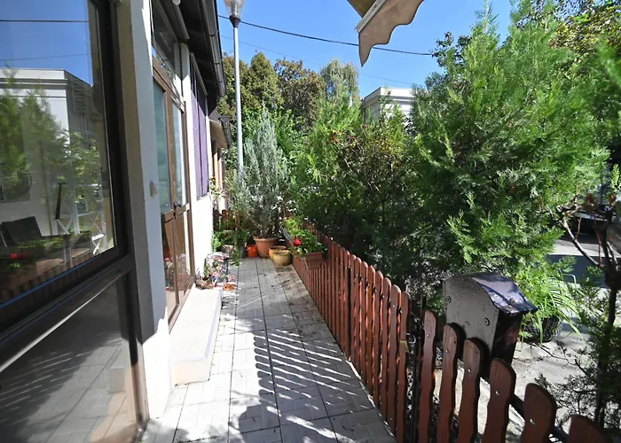 Botanical Hideout - Near Botanical Garden & Center アパート