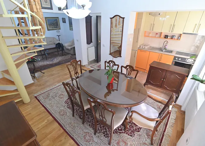 Διαμέρισμα Botanical Hideout - Near Botanical Garden & Center