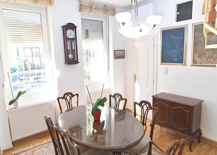 Botanical Hideout - Near Botanical Garden & Center Διαμέρισμα *