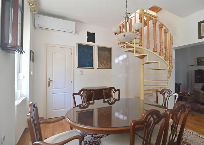 Διαμέρισμα Botanical Hideout - Near Botanical Garden & Center