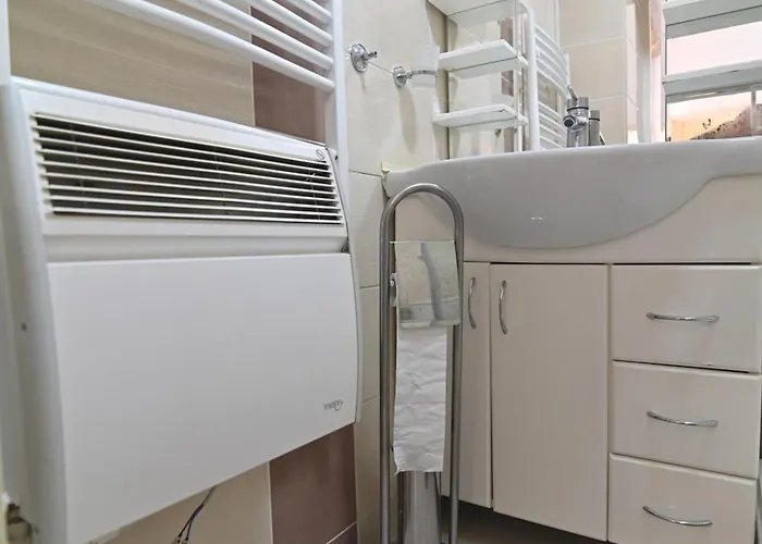 Botanical Hideout - Near Botanical Garden & Center Διαμέρισμα