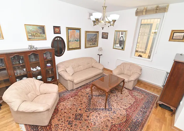 Botanical Hideout - Near Botanical Garden & Center Βελιγράδι